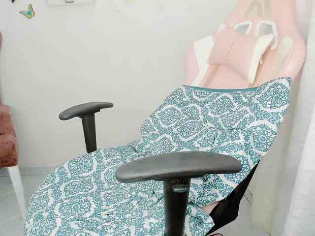 ZooeyBelair webcam