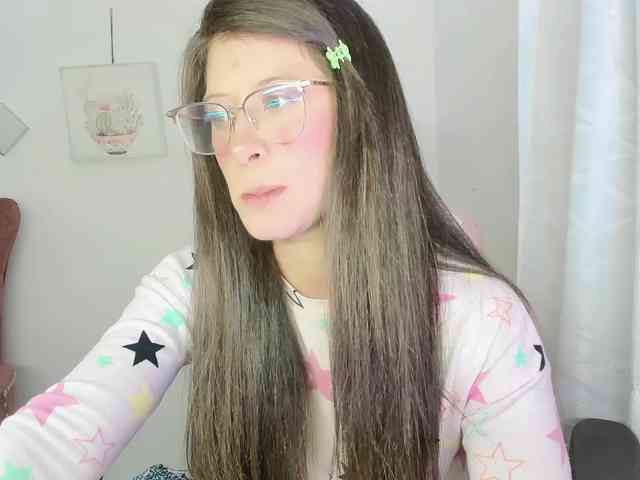 ZooeyBelair webcam