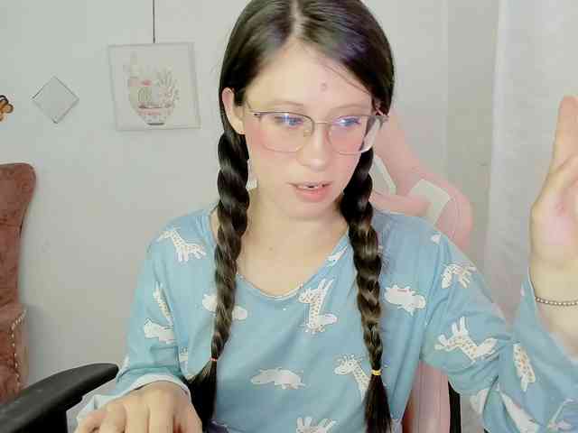 ZooeyBelair webcam