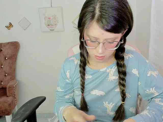 ZooeyBelair webcam