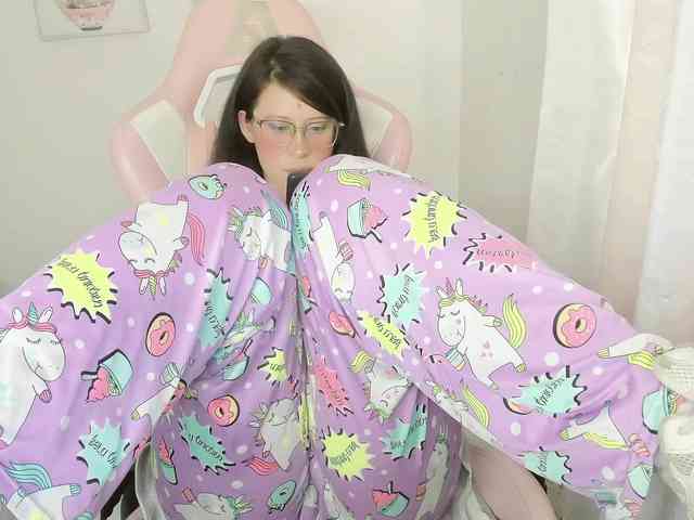 ZooeyBelair webcam