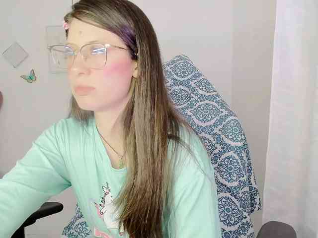 ZooeyBelair webcam