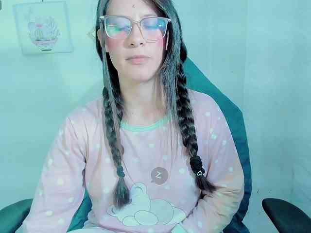ZooeyBelair webcam