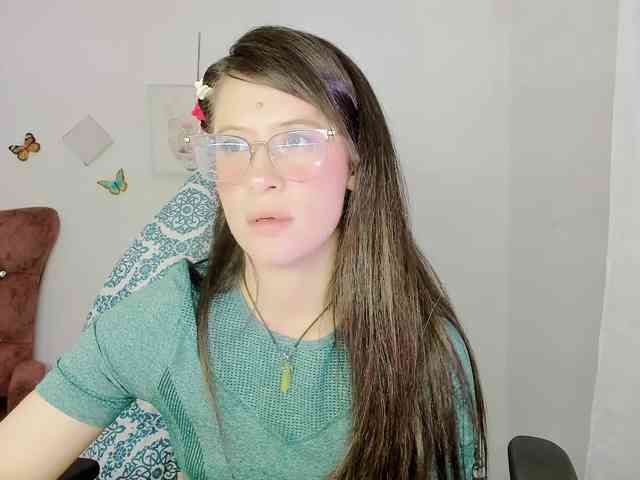 ZooeyBelair webcam