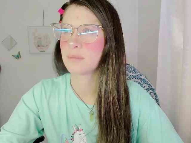 ZooeyBelair webcam