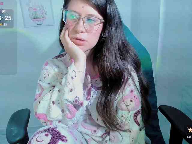 ZooeyBelair webcam