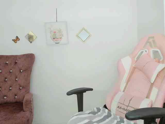 ZooeyBelair webcam