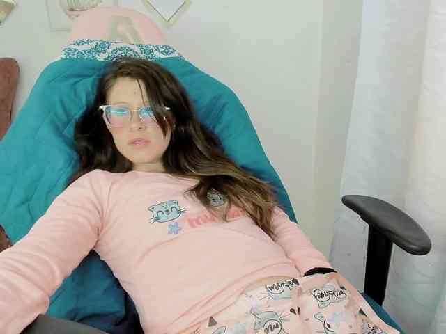 ZooeyBelair webcam