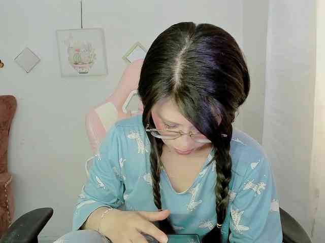 ZooeyBelair webcam