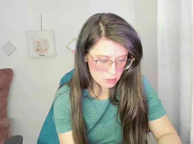 ZooeyBelair webcam