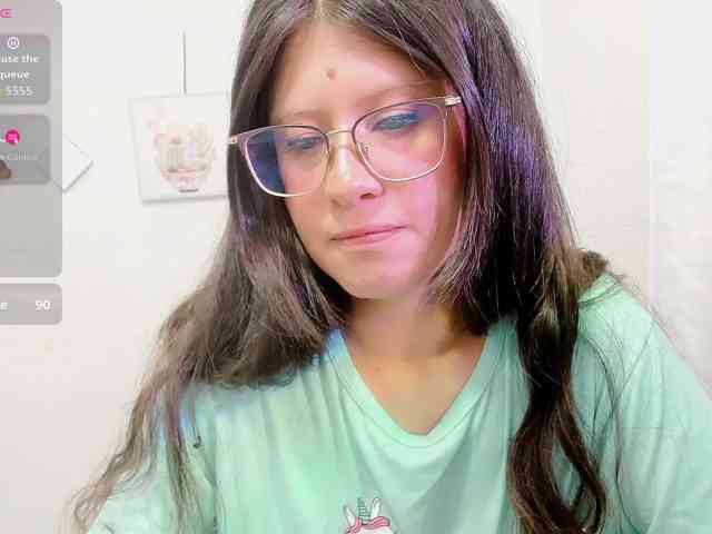 ZooeyBelair webcam