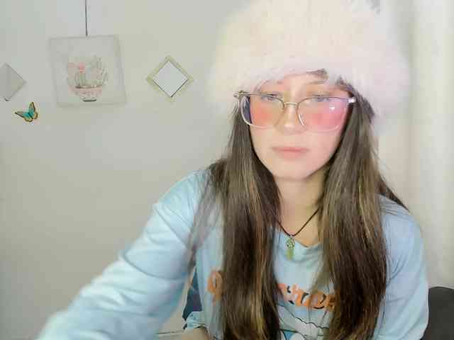 ZooeyBelair webcam