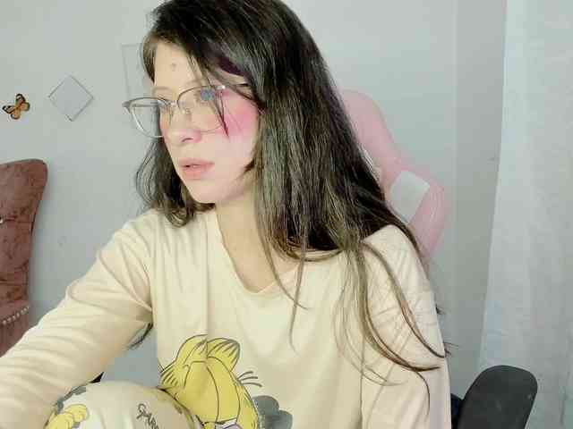 ZooeyBelair webcam