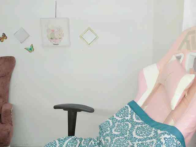 ZooeyBelair webcam