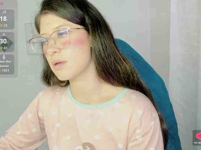 ZooeyBelair webcam