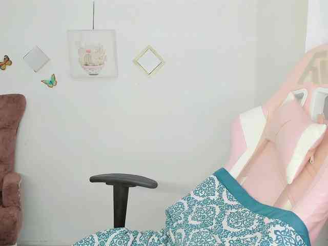 ZooeyBelair webcam