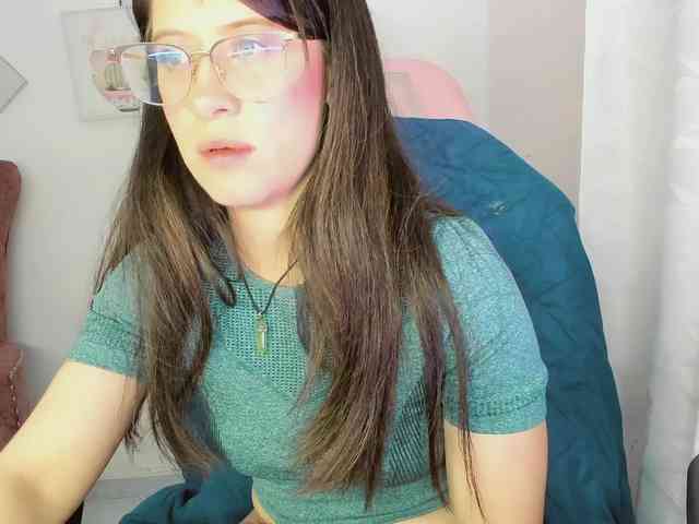 ZooeyBelair webcam