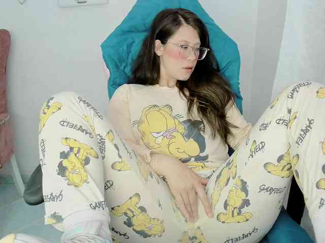 ZooeyBelair webcam