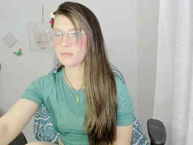 ZooeyBelair webcam