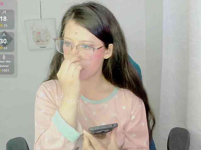 ZooeyBelair webcam