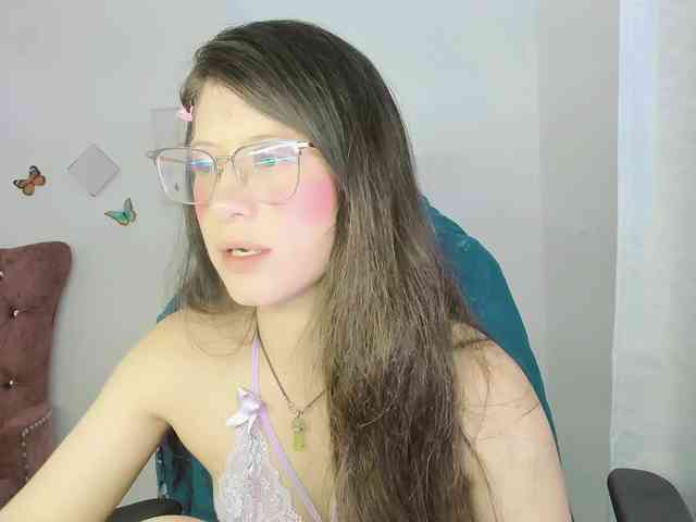 ZooeyBelair webcam