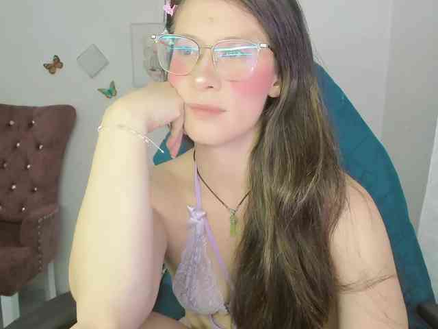 ZooeyBelair webcam