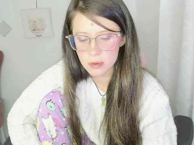 ZooeyBelair webcam