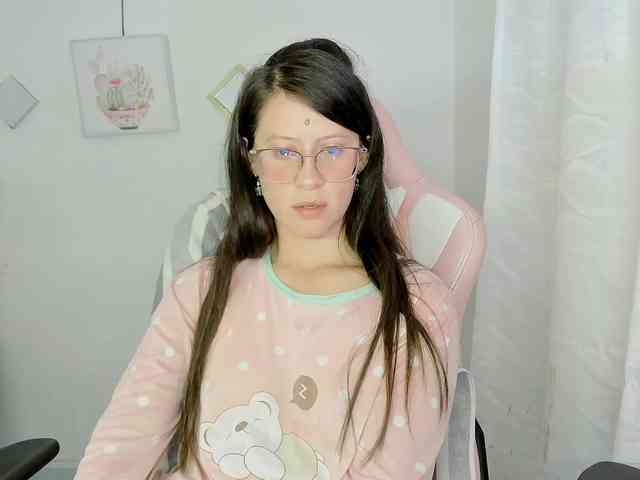 ZooeyBelair webcam
