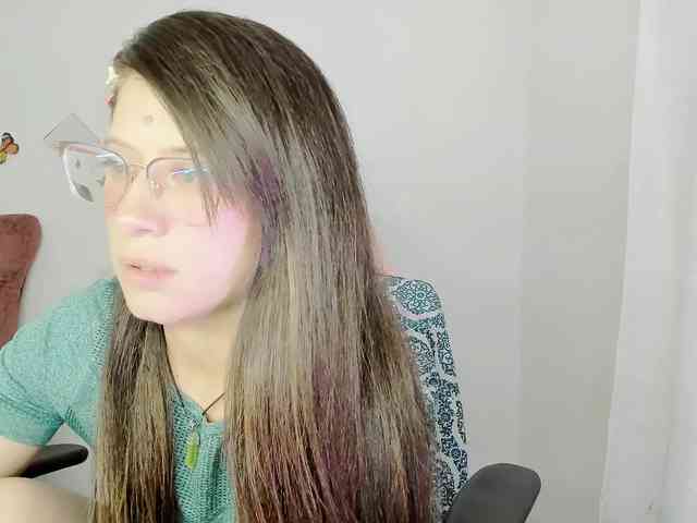 ZooeyBelair webcam