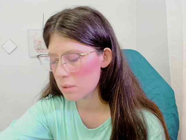 ZooeyBelair webcam