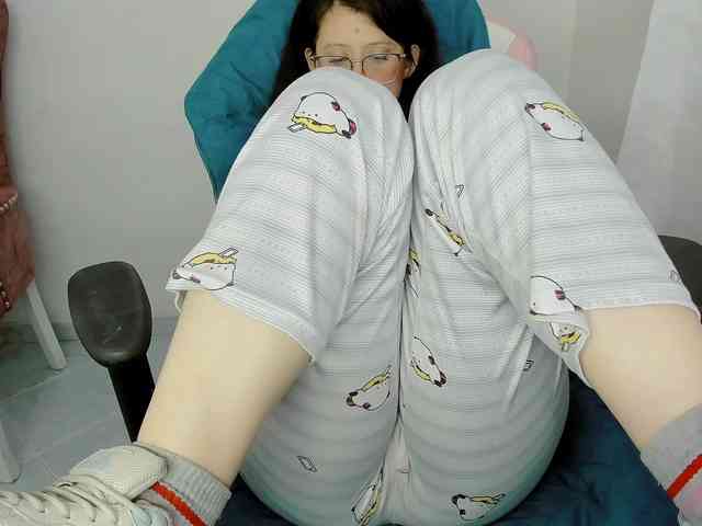 ZooeyBelair webcam