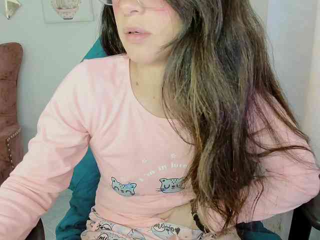 ZooeyBelair webcam