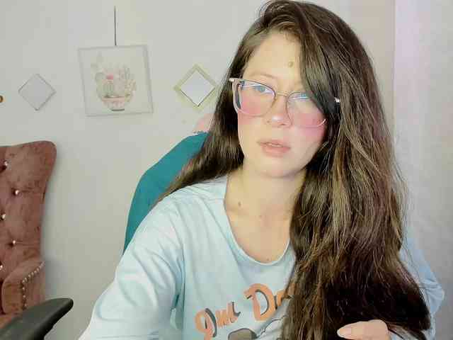 ZooeyBelair webcam