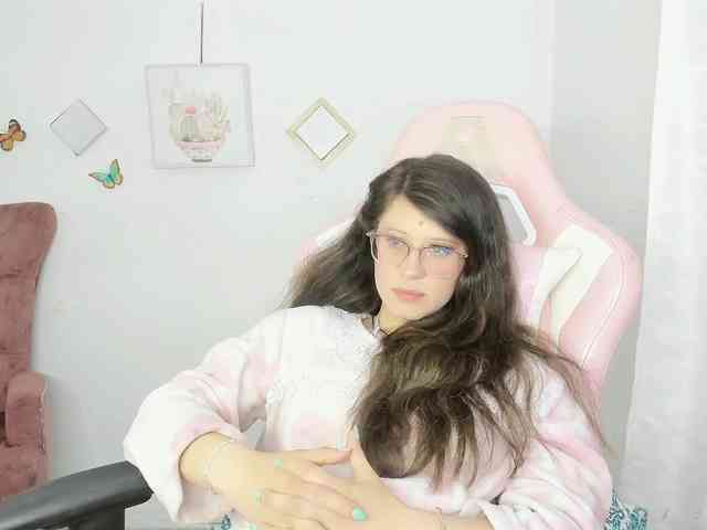 ZooeyBelair webcam