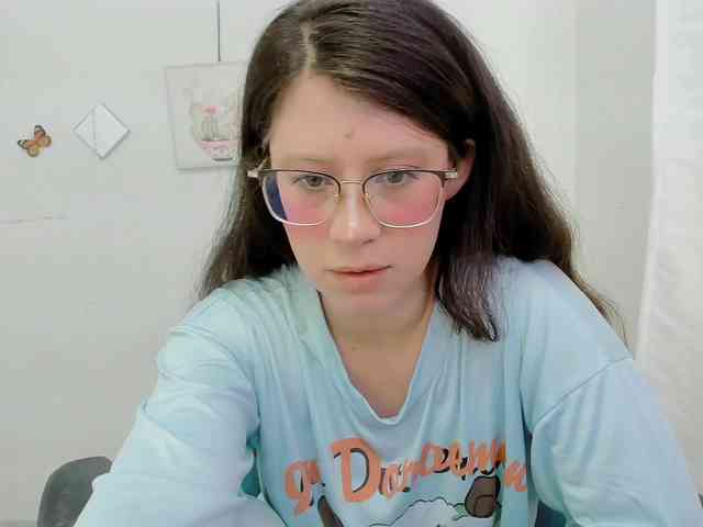 Model: ZooeyBelair