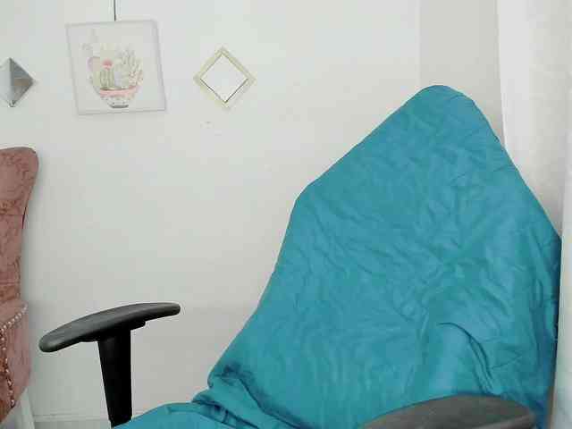 ZooeyBelair webcam