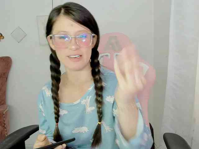 ZooeyBelair webcam
