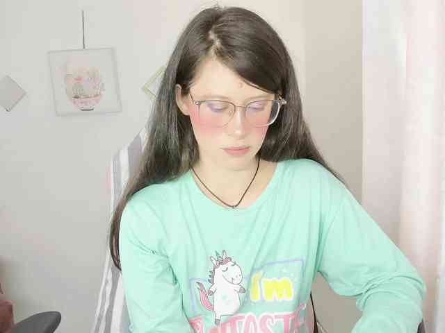 ZooeyBelair webcam