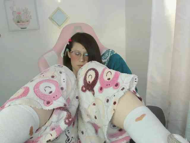 ZooeyBelair webcam