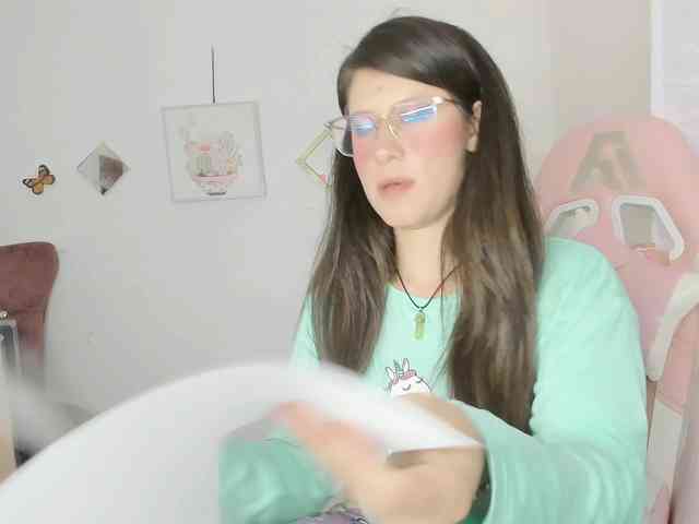 ZooeyBelair webcam