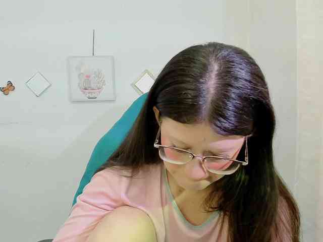 ZooeyBelair webcam