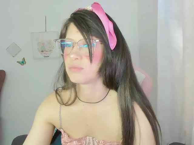 ZooeyBelair webcam