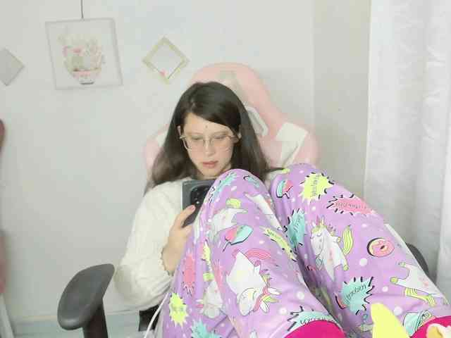 ZooeyBelair webcam