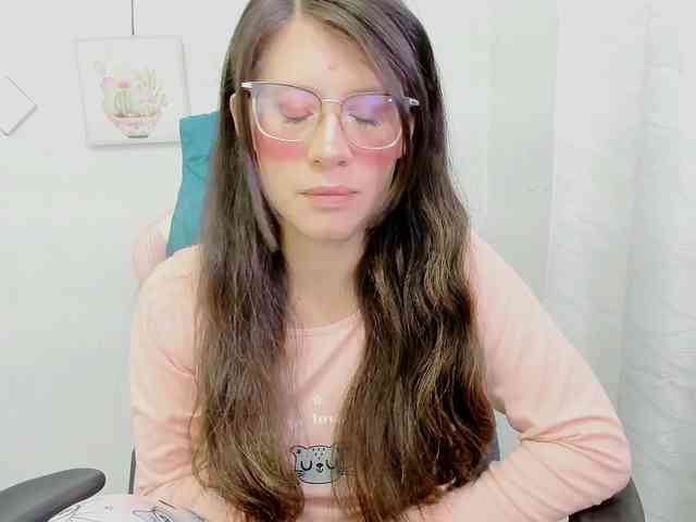 ZooeyBelair webcam