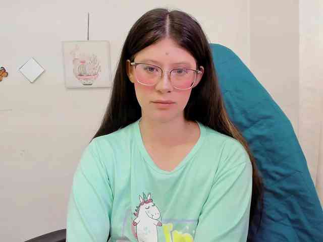 ZooeyBelair webcam