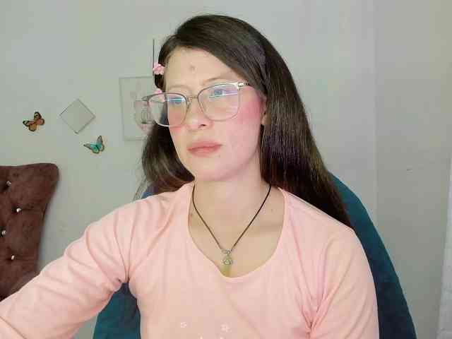 ZooeyBelair webcam
