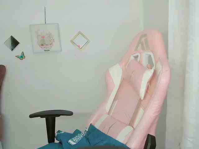 ZooeyBelair webcam