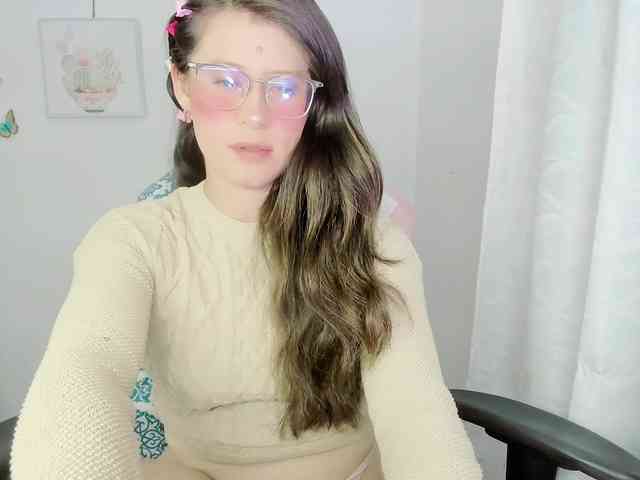 ZooeyBelair webcam