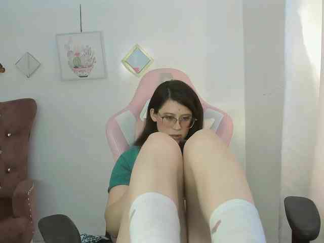 ZooeyBelair webcam