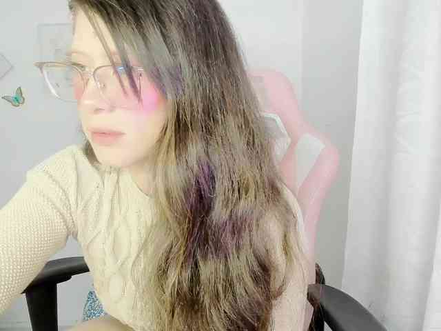ZooeyBelair webcam